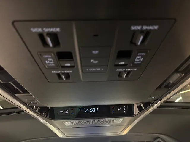 Used Toyota Vellfire VIP – Executive Lounge in Mumbai
