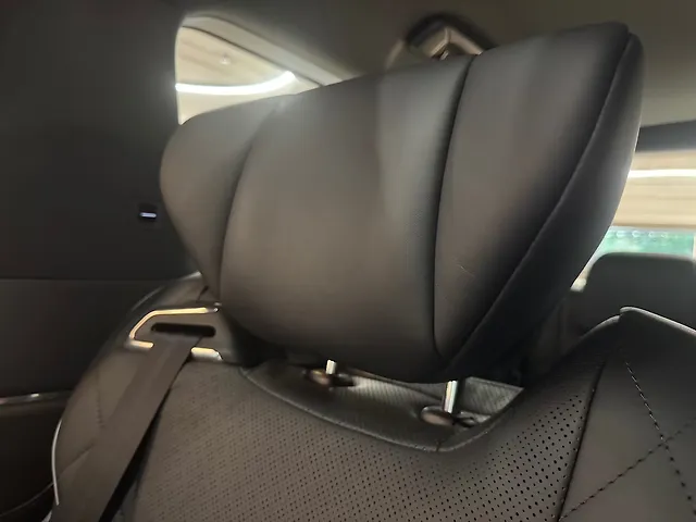 Used Toyota Vellfire VIP – Executive Lounge in Mumbai