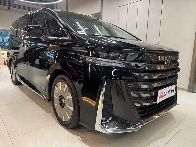 Used Toyota Vellfire VIP – Executive Lounge in Mumbai