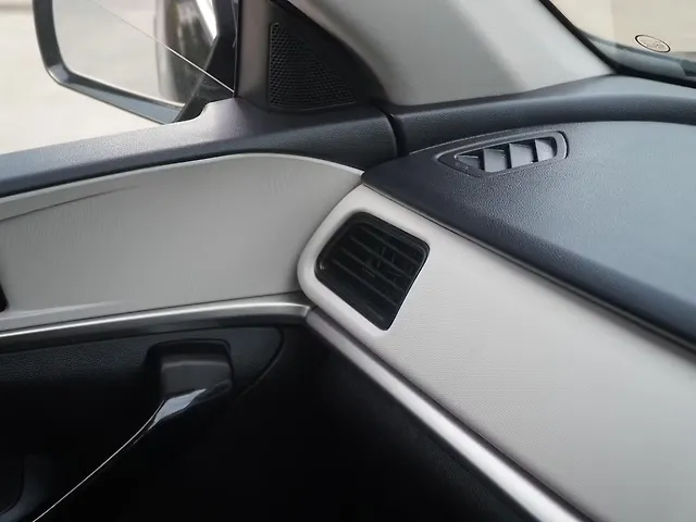 Used Mahindra XUV700 AX5 Diesel AT 7 STR in Delhi