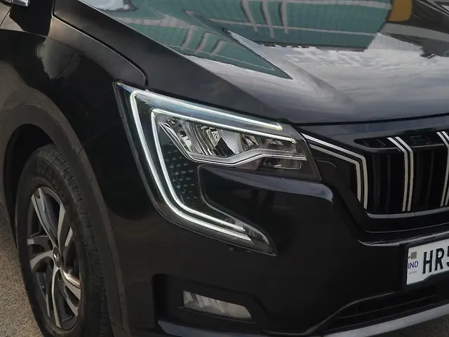 Used Mahindra XUV700 AX5 Diesel AT 7 STR in Delhi