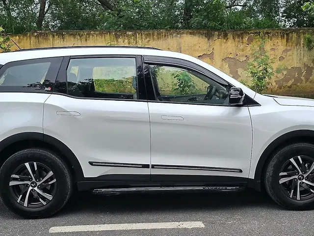 Used Mahindra XUV700 MX Petrol MT 5 STR [2021] in Ghaziabad