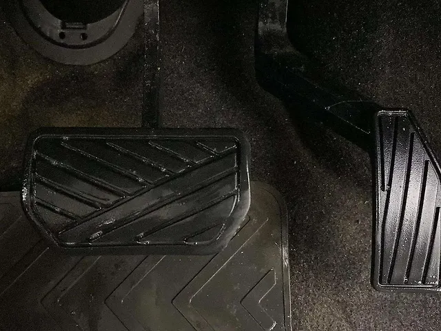 Used Maruti Suzuki Wagon R 1.0 [2014-2019] VXI AMT in Ahmedabad