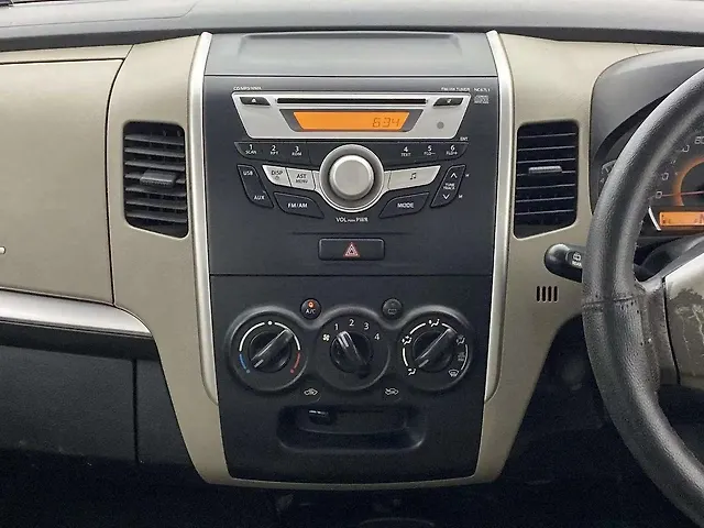 Used Maruti Suzuki Wagon R 1.0 [2014-2019] VXI AMT in Ahmedabad