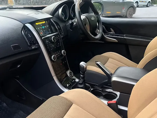 Used Mahindra XUV500 W7 [2018-2020] in Delhi