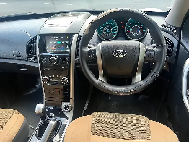 Used Mahindra XUV500 W7 [2018-2020] in Delhi
