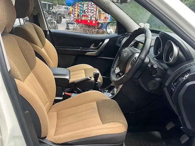 Used Mahindra XUV500 W7 [2018-2020] in Delhi
