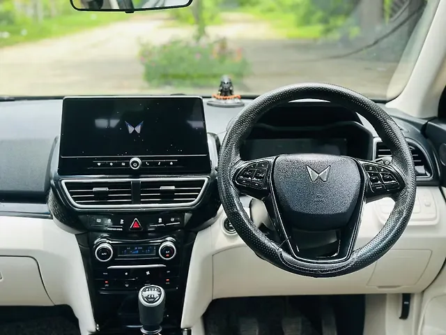 Used Mahindra XUV 3XO AX5 1.5 Diesel in Ahmedabad