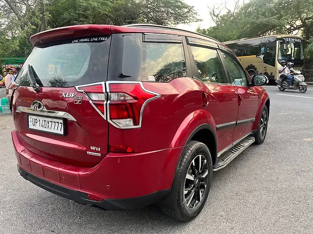 Used Mahindra XUV500 W11 AT in Delhi