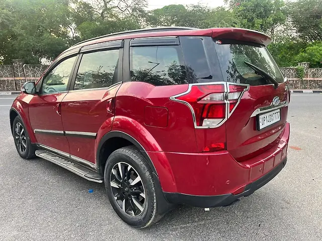 Used Mahindra XUV500 W11 AT in Delhi