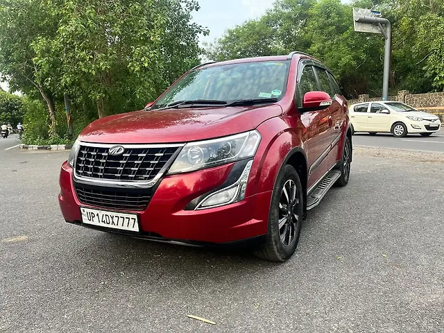 Used Mahindra XUV500 W11 AT in Delhi