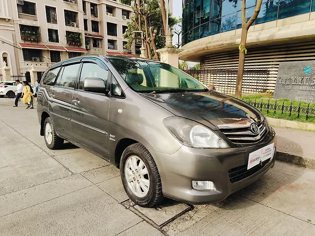 Used 2011 Toyota Innova in Mumbai
