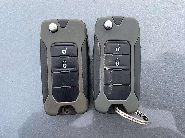Used Jeep Compass [2017-2021] Sport Plus 1.4 Petrol [2019-2020] in Surat
