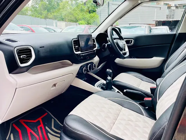 Used Hyundai Venue [2022-2023] SX 1.2 Petrol in Surat
