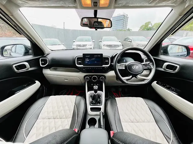 Used Hyundai Venue [2022-2023] SX 1.2 Petrol in Surat