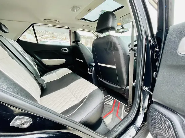 Used Hyundai Venue [2022-2023] SX 1.2 Petrol in Surat