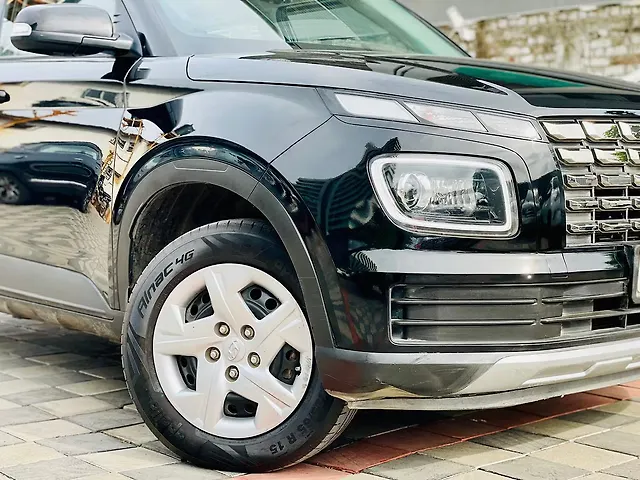 Used Hyundai Venue [2022-2023] SX 1.2 Petrol in Surat