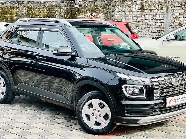 Used Hyundai Venue [2022-2023] SX 1.2 Petrol in Surat