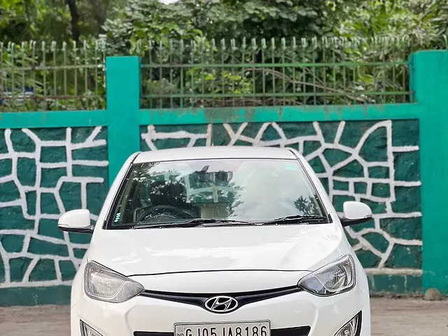 Used 2012 Hyundai i20 in Surat