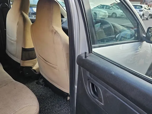 Used Renault Kwid [2015-2019] 1.0 RXT AMT Opt [2016-2019] in Kanpur