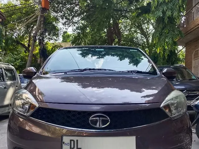 Used 2017 Tata Tigor in Delhi