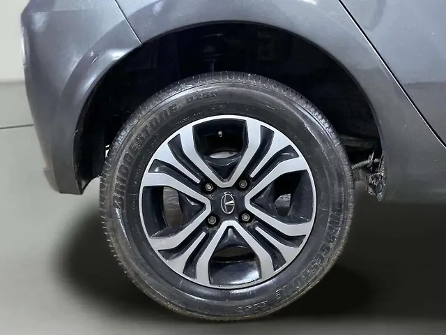 Used Tata Tiago XT CNG [2022-2023] in Delhi