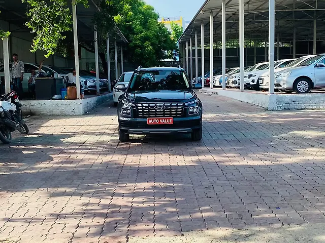 Used 2023 Hyundai Venue in Lucknow