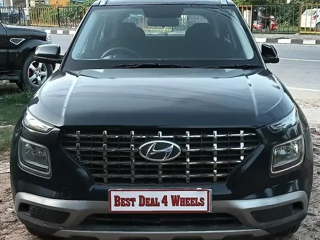 Used 2020 Hyundai Venue in Lucknow