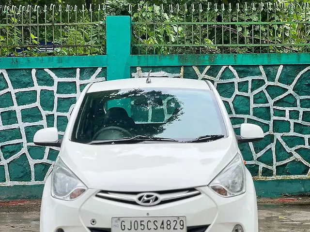 Used 2011 Hyundai Eon in Surat