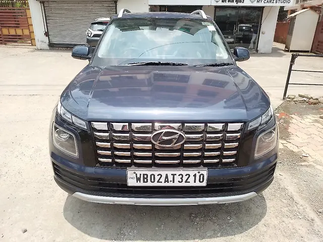 Used 2022 Hyundai Venue in Kolkata