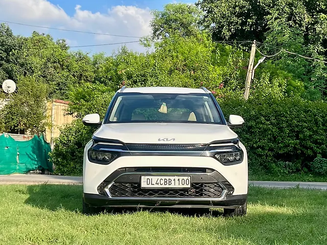 Used 2022 Kia Carens in Delhi