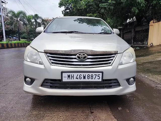 Used 2013 Toyota Innova in Thane