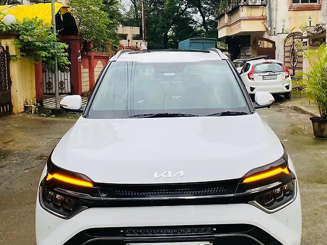 Used 2022 Kia Carens in Mumbai