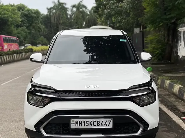 Used 2025 Kia Carens in Mumbai