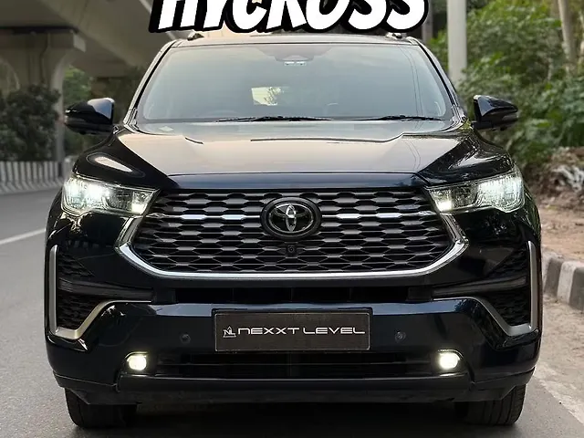 Used 2025 Toyota Innova Hycross in Delhi