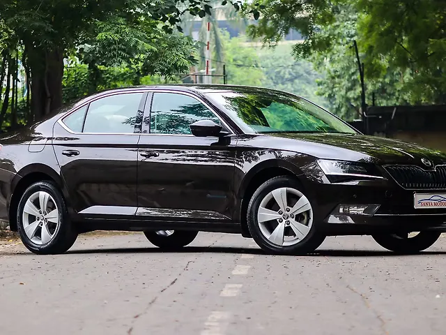 Used 2018 Skoda Superb in Delhi