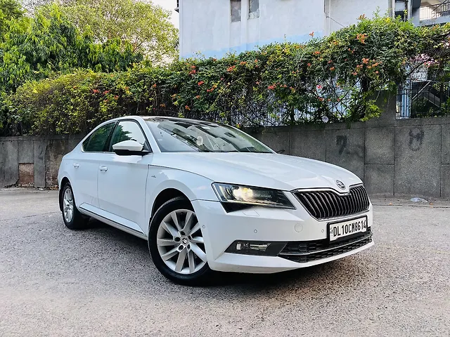 Used 2019 Skoda Superb in Delhi