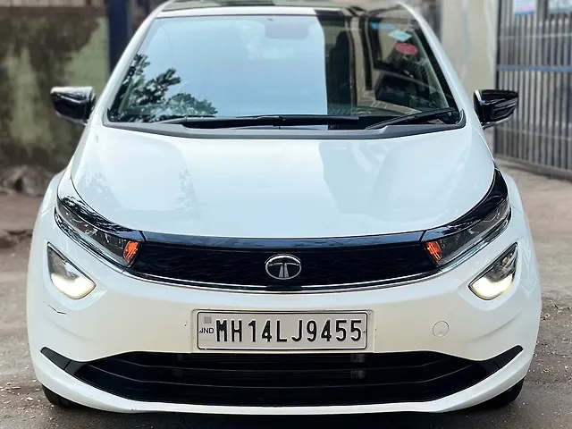 Used 2024 Tata Altroz in Mumbai