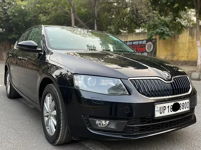 Used 2016 Skoda Octavia in Delhi