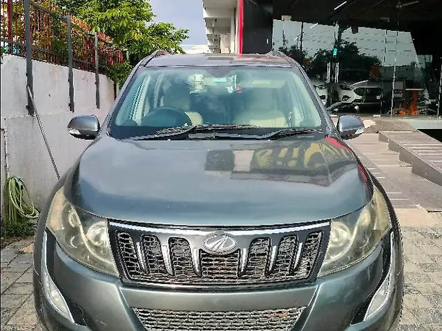 Used 2017 Mahindra XUV500 in Jaipur