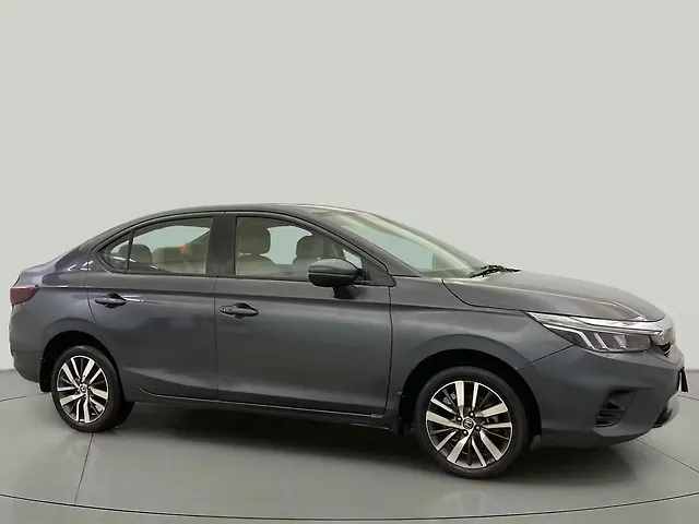 Used 2022 Honda City in Delhi