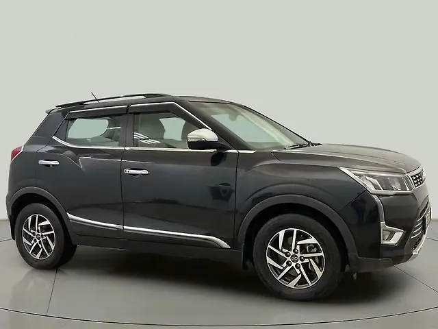 Used 2022 Mahindra XUV300 in Delhi