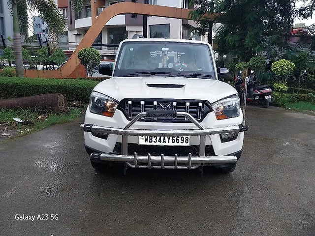 Used 2016 Mahindra Scorpio in Kolkata