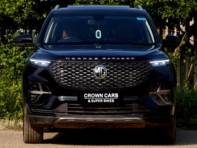 Used 2022 MG Hector Plus in Delhi