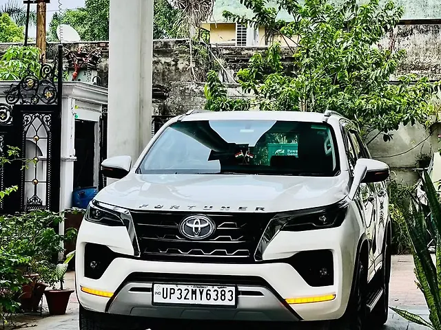 Used 2022 Toyota Fortuner in Lucknow