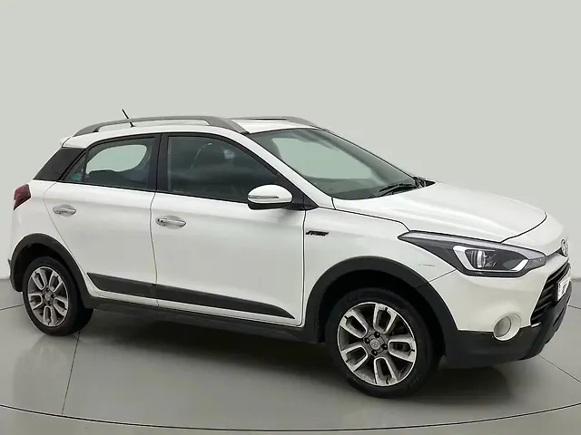 Used 2017 Hyundai i20 Active in Mumbai