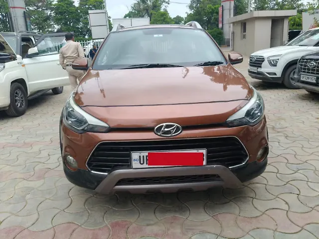 Used 2017 Hyundai i20 Active in Lucknow