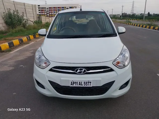 Used 2011 Hyundai i10 in Hyderabad