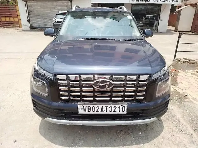 Used 2022 Hyundai Venue in Kolkata