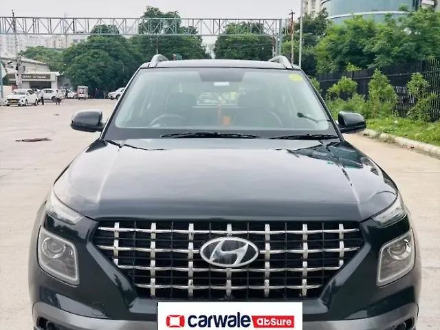 Used 2019 Hyundai Venue in Lucknow